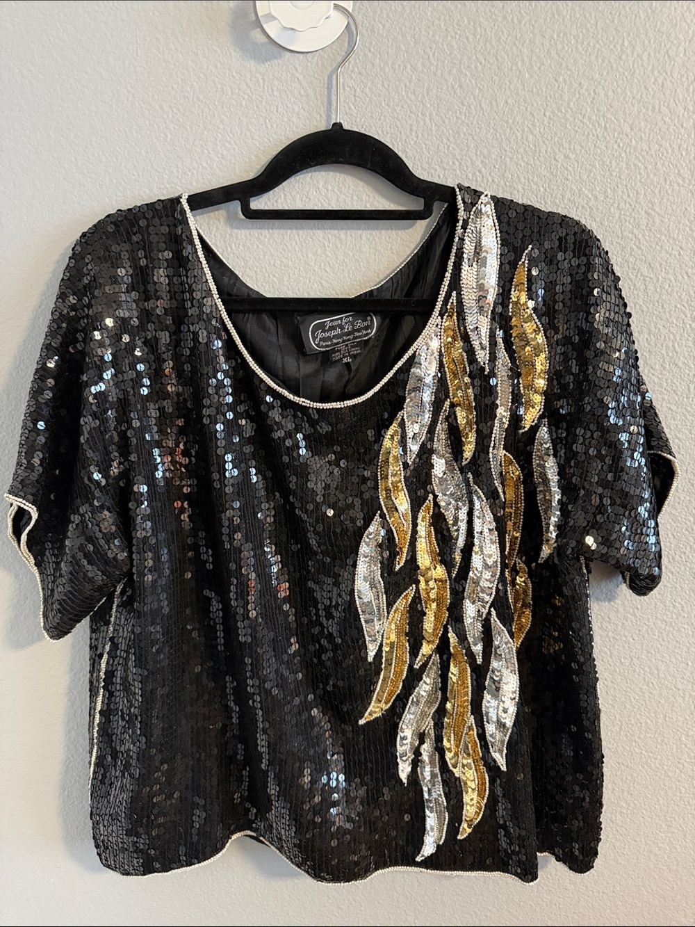 VINTAGE 100% Silk Near-Perfect Condition Black Sequin Top